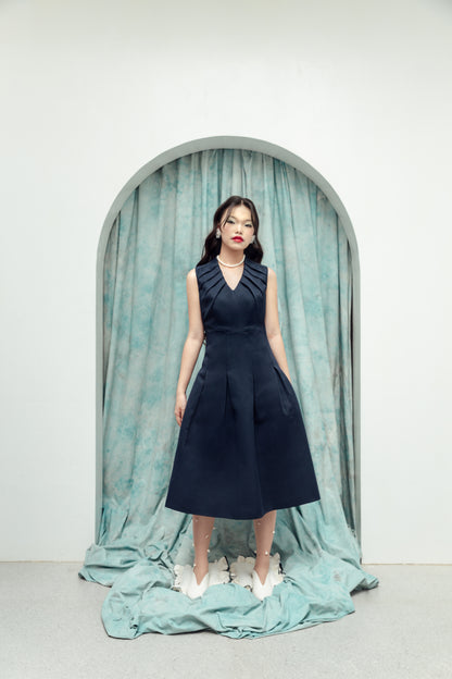 V-NECK SCALE MIDI DRESS