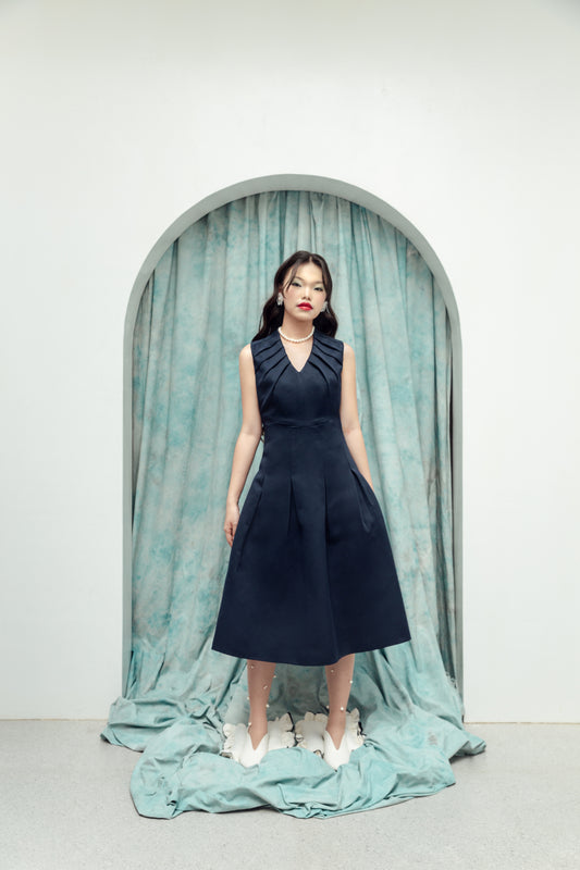 V-NECK SCALE MIDI DRESS