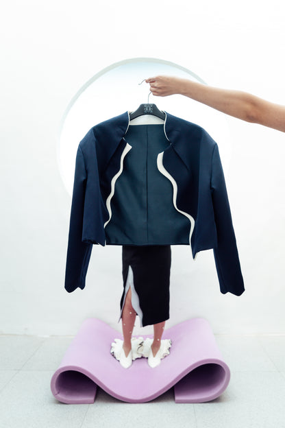 BYAS SEMI-CROPPED BLAZER